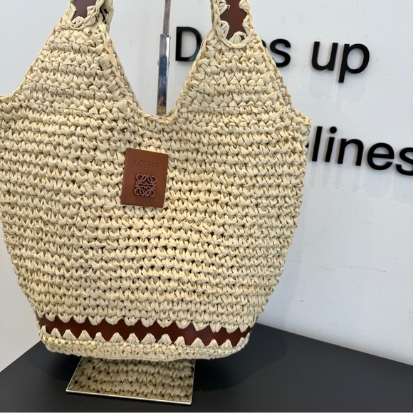 LOEWE fashion straw bag - Picture 9 of 9